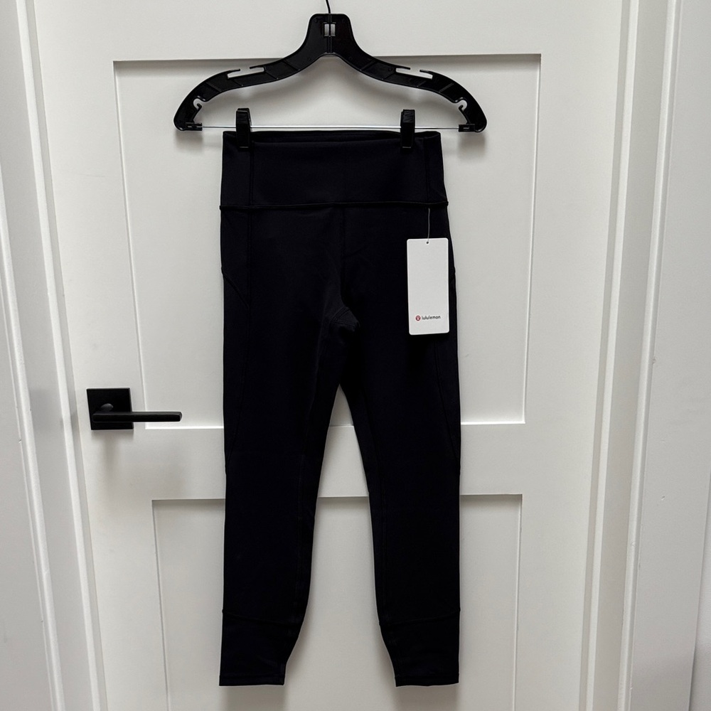 NWT Lululemon In Movement Tight 25”